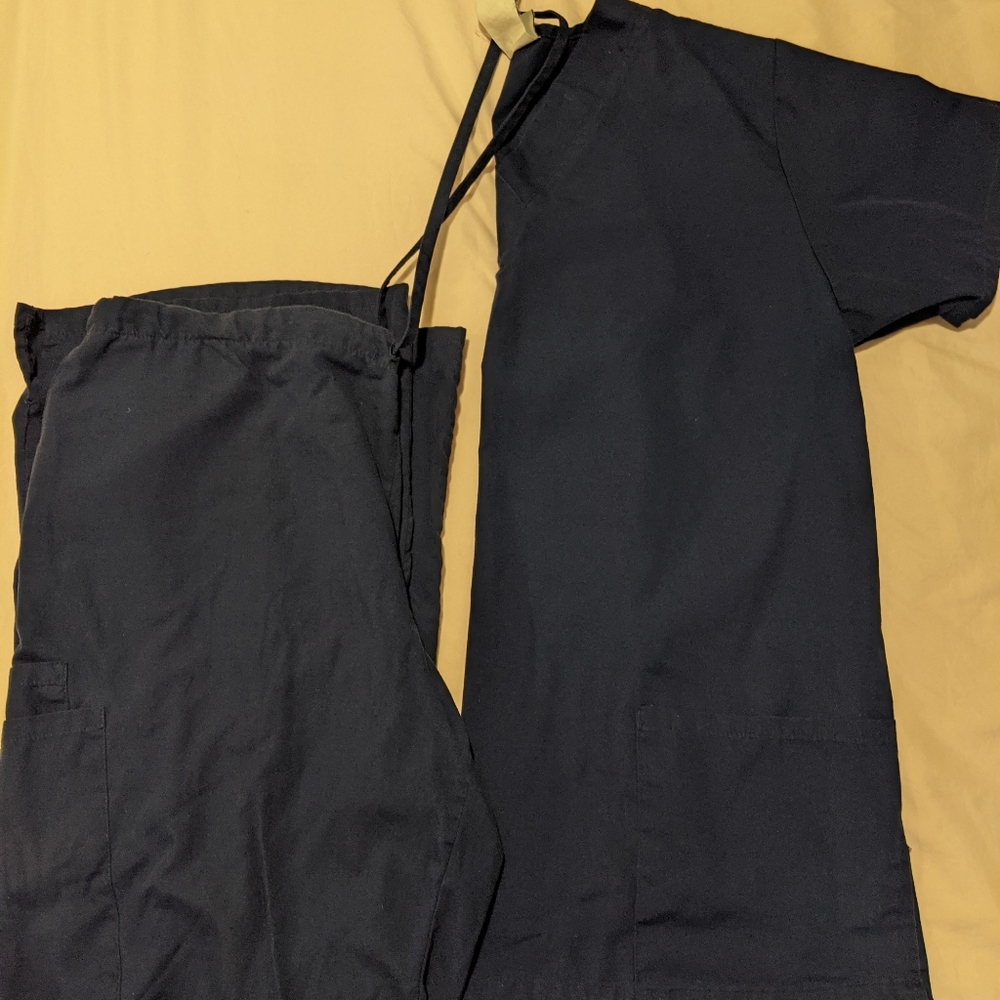 UA SCRUB SET